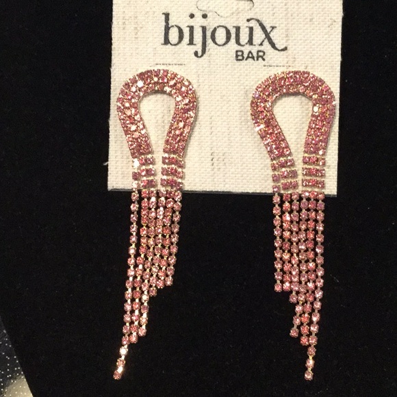 Uncas Pink Dangle Earrings 💕💕💕💕💕💕💕 - Picture 1 of 5